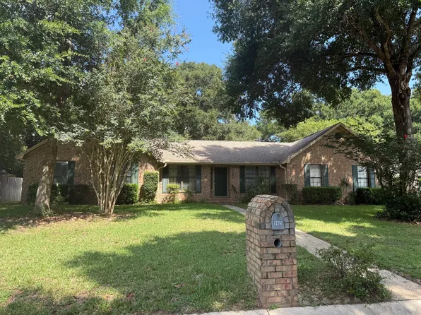 9805 Huntsman Path, Pensacola, FL 32514
