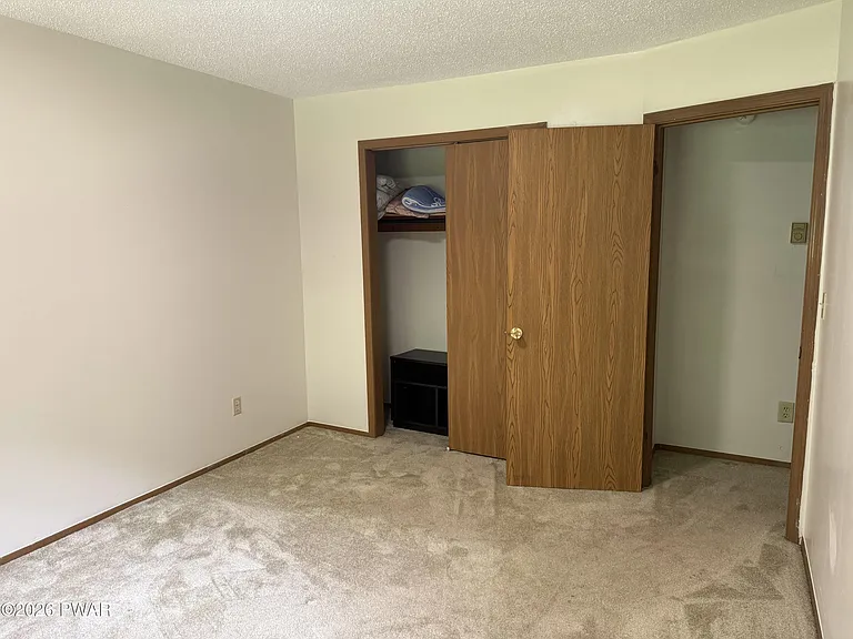 110 Wheatfield Dr — Photo 14