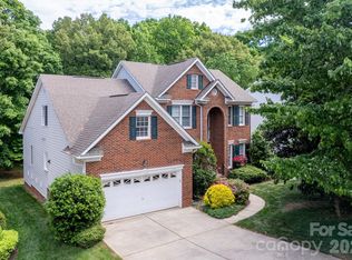 8908 Leinster Dr, Charlotte, NC 28277