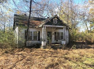 1008 Twin Creek Rd, Charlotte, TN 37036