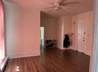 611 Buffalo St #B, Farmville, VA 23901