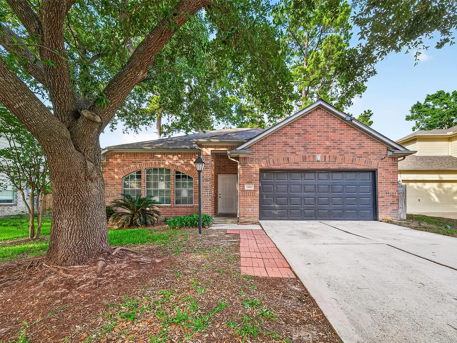 3 bed, 2.0 bath, 1624 sqft, $2,195 — Photo 1