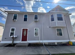 396-398 E Washington St, Chambersburg, PA 17201