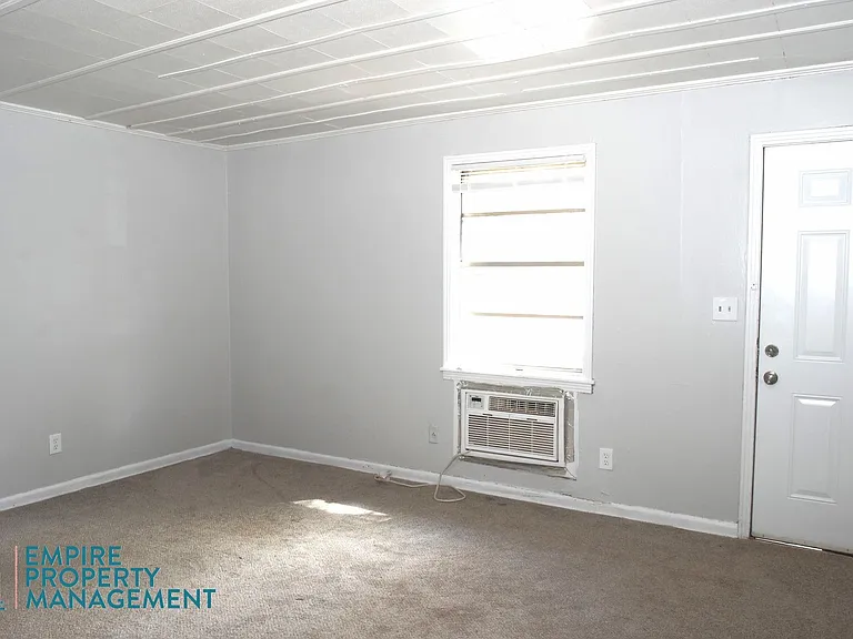 4100 Broyles Ave SW — Photo 3