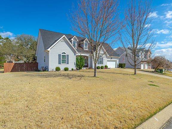 4th image of 2435 Chimney Lake Cir