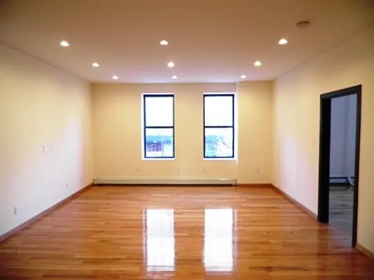Rented by Citi Habitats | media 7