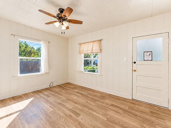 4th image of 160 Cherry Street