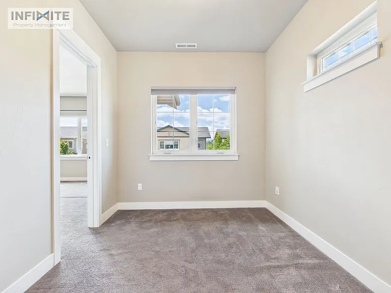 3083 Lori Ln — Photo 22