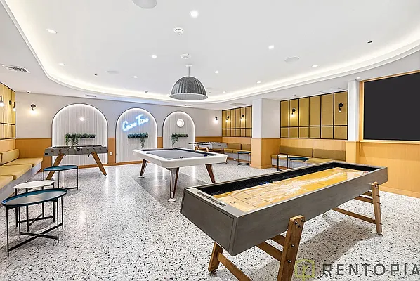 Rented by JCS Realty Group LLC | media 16