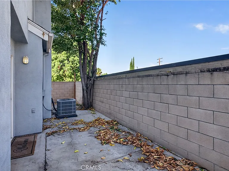 8539 Citigate Dr — Photo 33
