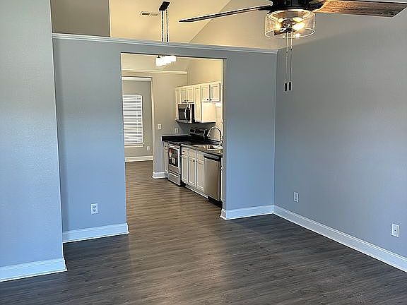 3rd image of 3808 A Palmer Dr