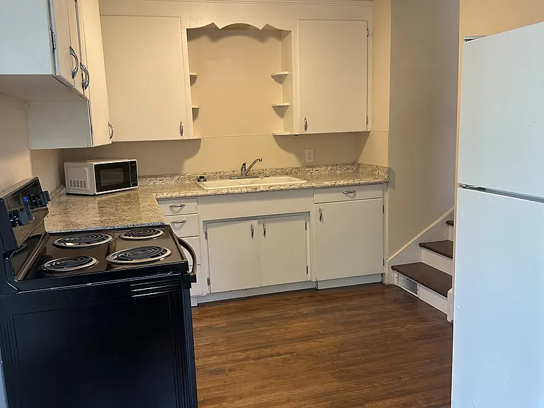 136 F St NW — Photo 3