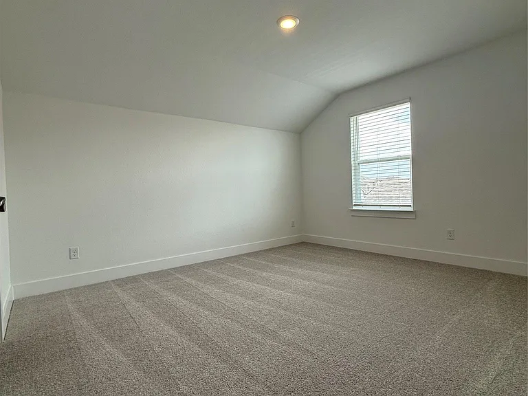 593 Tailwind Dr — Photo 33