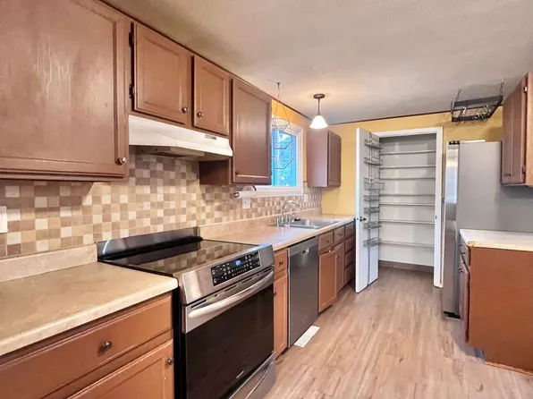 3200 Kittery Ct, Fort Collins, CO 80526