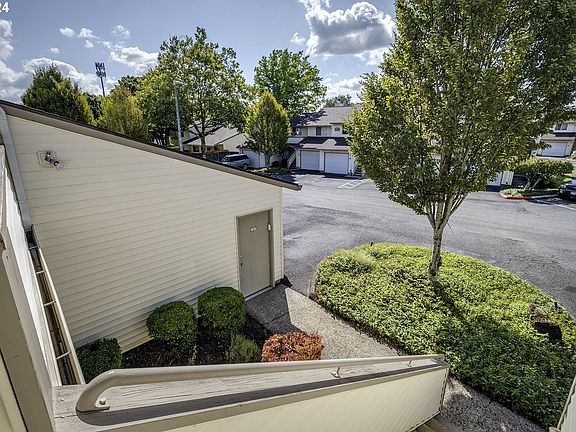 5th image of 506 SE 157th Ave Unit 45