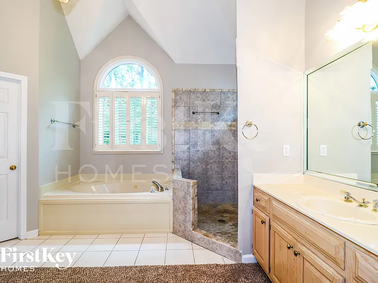 1523 Cedar Mills Dr — Photo 10