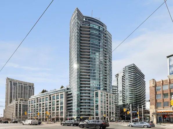600 Fleet St #401, Toronto, ON M5V 1B7