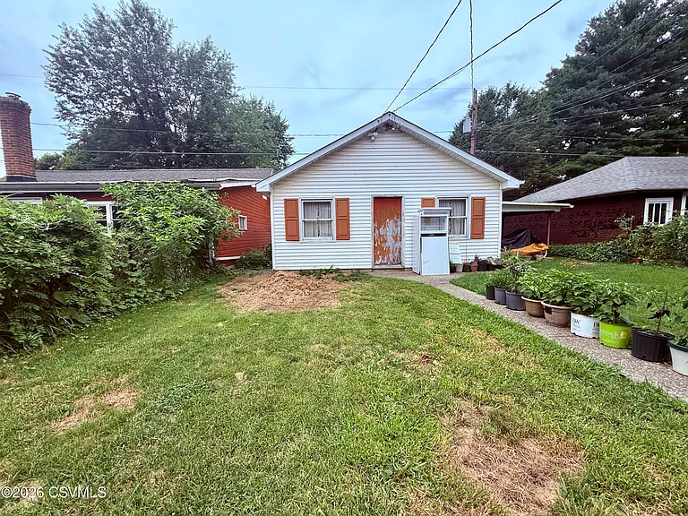 402 N Orange St — Photo 3
