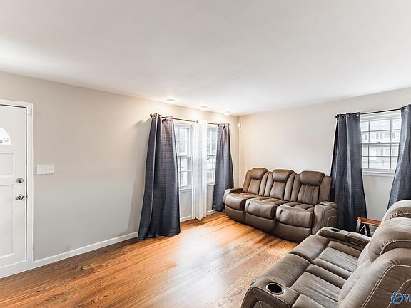 5th image of 3818 Jamestown Dr NW