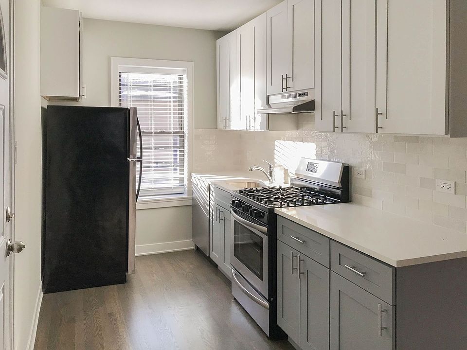 1st image of 1954 W Wilson Ave #2