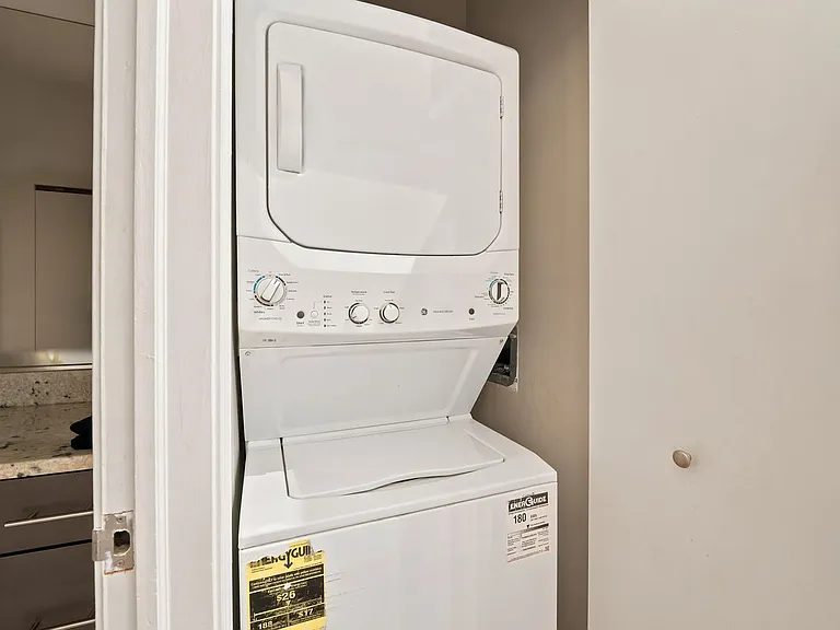 Washer/Dryer