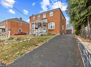 8362 Oakleigh Rd, Parkville, MD 21234