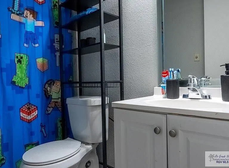 1809 S Williams Ln — Photo 5