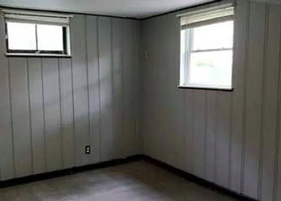 5th image of 942 Saint Clair Ave #B