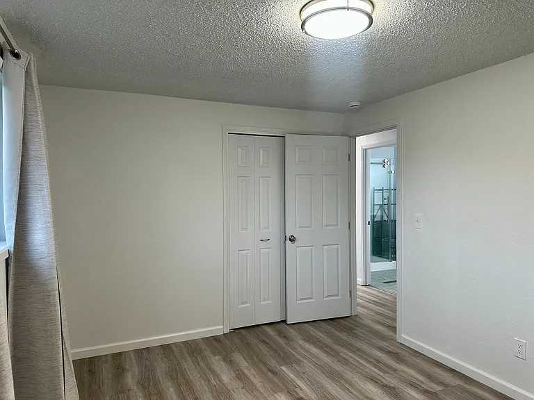 5218 Barry Ave — Photo 16