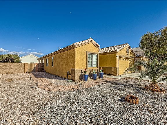5th image of 7666 Rainbow Cove Dr