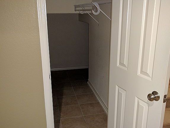 5th image of 2406 McKendrick Dr