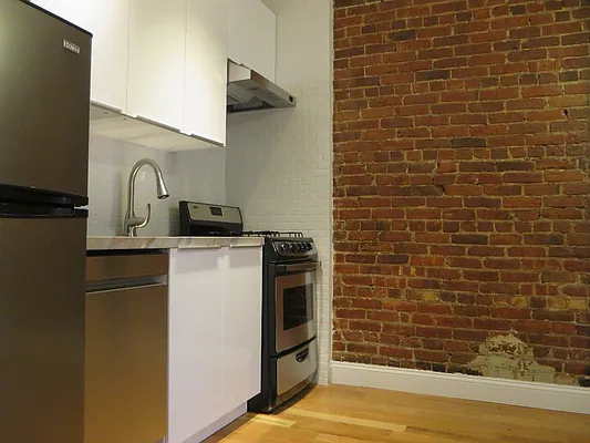 Rented by Centric New York | media 24