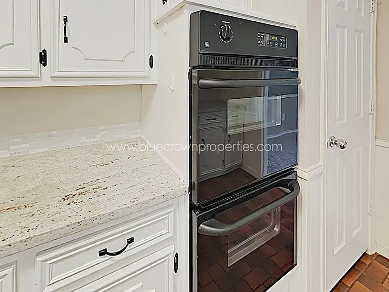 1804 Mercedes Pl — Photo 10