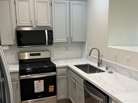 3rd image of 9228 Piatto Ln