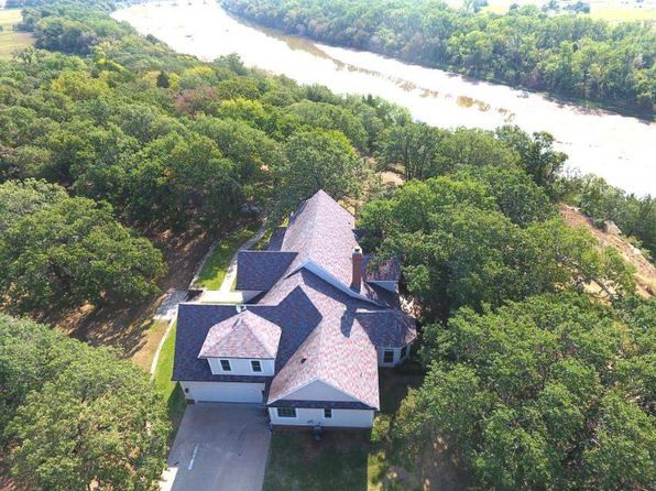 2303 S Harmony, Yale, OK 74085