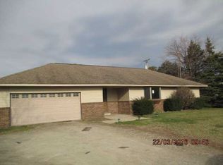 9307 Exeter Rd, Carleton, MI 48117