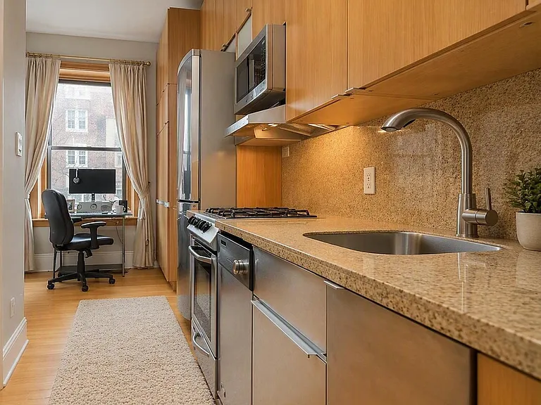 362 Commonwealth Ave #2J — Photo 3