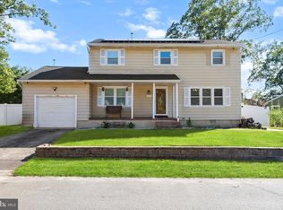1013 Chelsea St, Forked River, NJ 08731