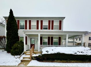 1033 Serendipity Dr, Aurora, IL 60504