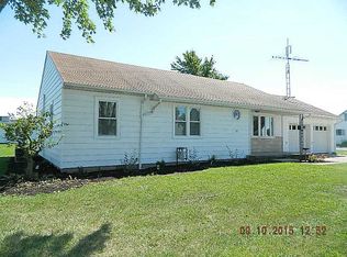 110 Howard St, Jackson Center, OH 45334