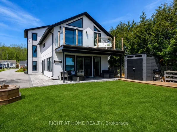 405 Limerick St, Innisfil, ON L0L 1K0