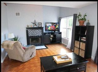 405 Stage Coach Row, Colchester, CT 06415