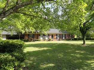 310 N Meadow Dr, Manning, SC 29102