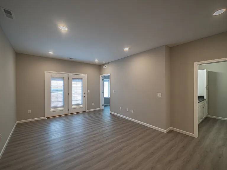 Oaks Place — Photo 12
