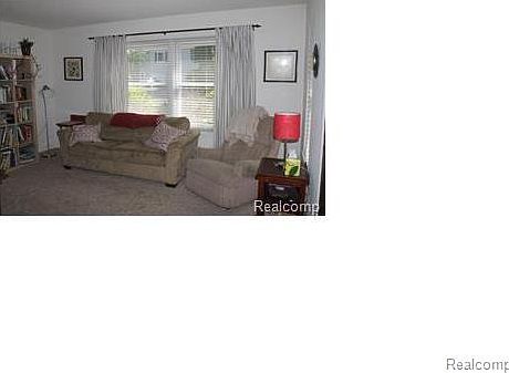 4th image of 2960 W Whittier Ct