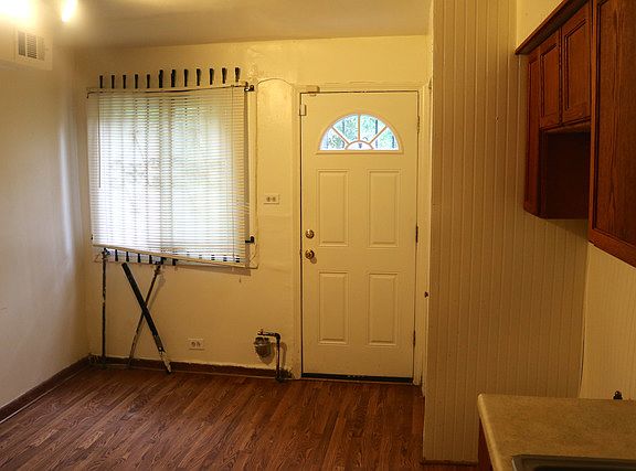4th image of 7310 S Dorchester Ave #A