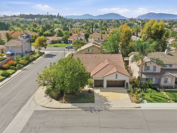 2nd image of 31415 Britton Cir