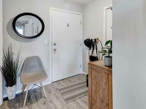 2nd image of 505 Railway St W #1419