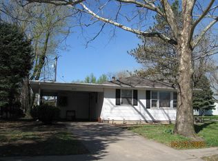 2315 Tuttle Cir, Manhattan, KS 66502