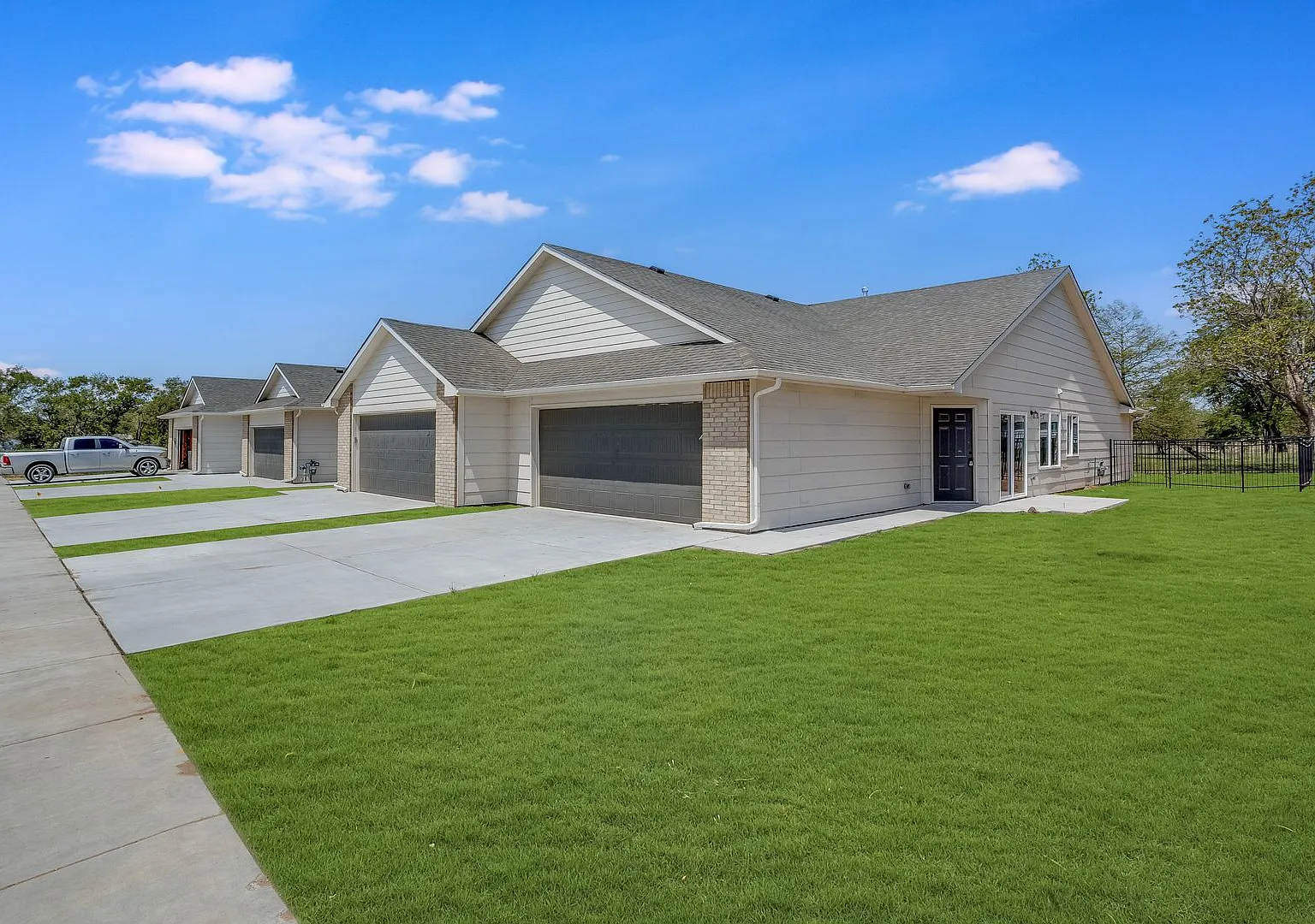 Auburn Villas 3 Bedroom Molly Floor plan — Photo 3